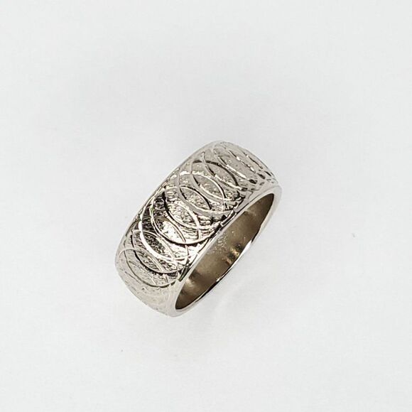 Vintage NEW Womens Wide Band Ring Silver Tone Diamond Etched Circles Pinky 4.5 - Picture 1 of 2